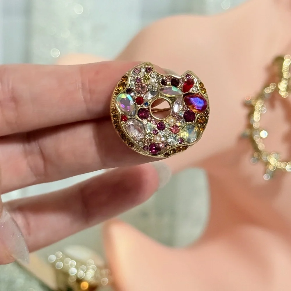 💎 Colorful Donut Gemstone Brooch 🍩